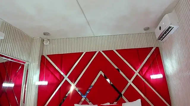 Snapshot of SusanCouper chatting on 7, 1, 2026 SusanCouper online show from 7, 1, 2026