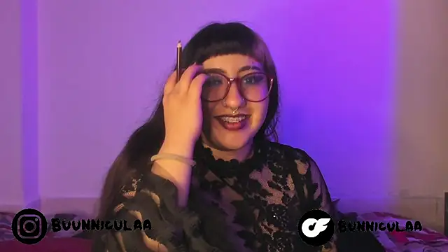 larissa01  online show from 21, 12, 2025