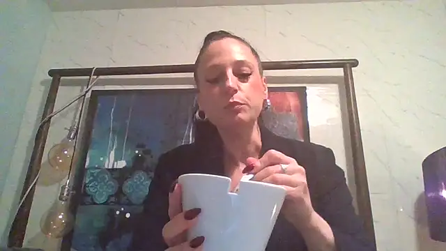 Audrey hotty online show from 11, 11, 2025