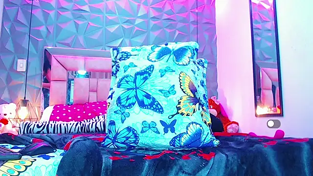 Snapshot of Doll_IvannaTs chatting on 2, 12, 2024 Doll IvannaTs online show from 2, 12, 2024