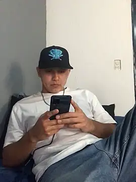 Snapshot of Slow_Kmazutra chatting on 24, 2, 2025 Slow Kmazutra online show from 24, 2, 2025