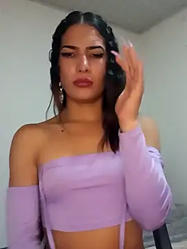 Snapshot of Lanna_hott_ chatting on 7, 1, 2025 Lanna hott  online show from 7, 1, 2025