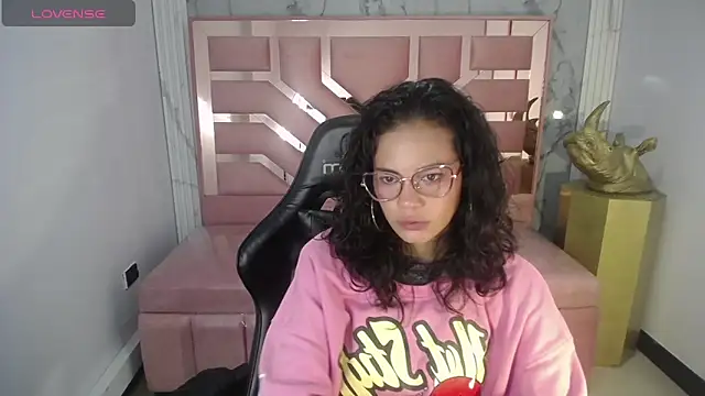 Snapshot of Tyna_ch chatting on 15, 1, 2025 Tyna ch online show from 15, 1, 2025