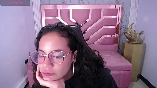 Snapshot of Tyna_ch chatting on 24, 1, 2025 Tyna ch online show from 24, 1, 2025