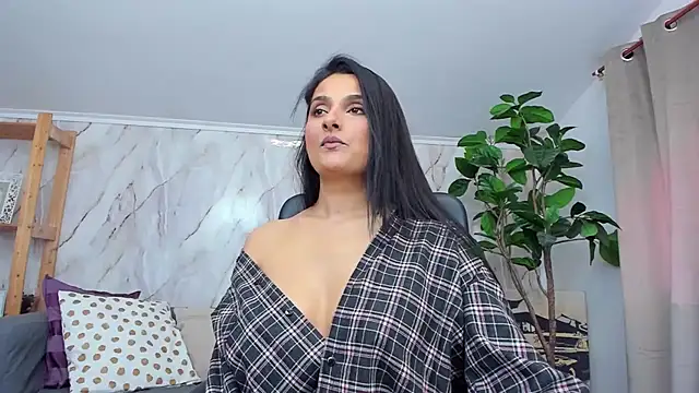 Snapshot of JennaPrice chatting on 14, 4, 2026 JennaPrice online show from 14, 4, 2026