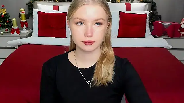 Snapshot of shy__lady chatting on 17, 12, 2024 shy lady online show from 17, 12, 2024