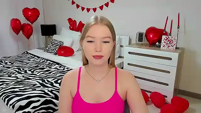 Snapshot of shy__lady chatting on 9, 2, 2025 shy lady online show from 9, 2, 2025