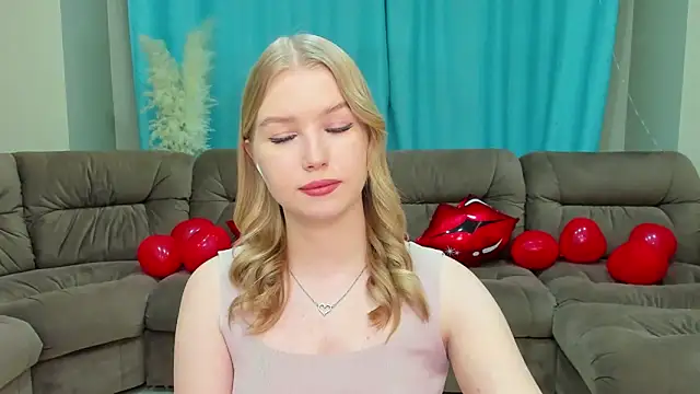 Snapshot of shy__lady chatting on 10, 2, 2025 shy lady online show from 10, 2, 2025