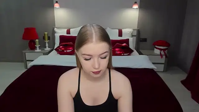 Snapshot of shy__lady chatting on 10, 3, 2025 shy lady online show from 10, 3, 2025