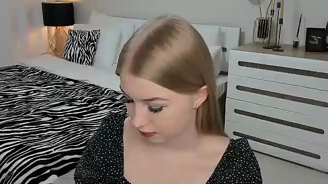 Snapshot of shy__lady chatting on 16, 3, 2025 shy lady online show from 16, 3, 2025