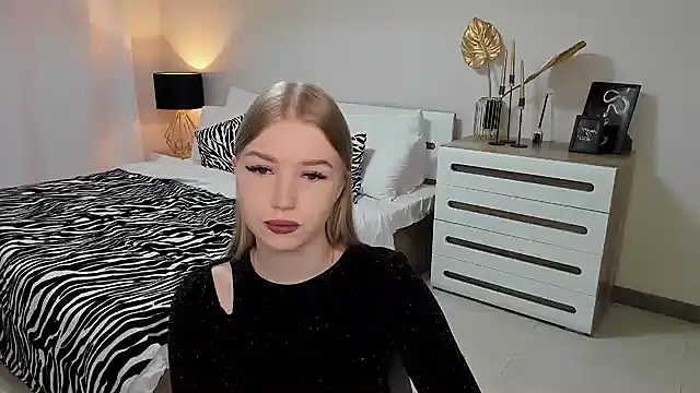 Snapshot of shy__lady chatting on 20, 3, 2025 shy lady online show from 20, 3, 2025