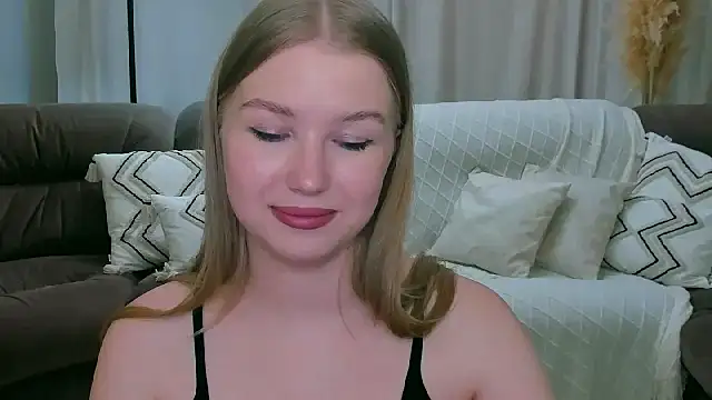 Snapshot of shy__lady chatting on 21, 4, 2026 shy lady online show from 21, 4, 2026