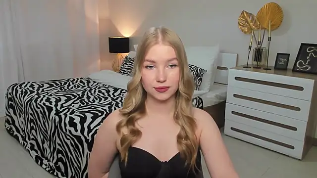 Snapshot of shy__lady chatting on 26, 4, 2026 shy lady online show from 26, 4, 2026
