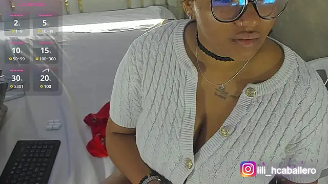 Snapshot of Lilithcaballero chatting on 28, 1, 2025 Lilithcaballero online show from 28, 1, 2025