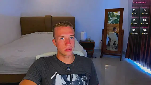 Snapshot of tommy_cumfinger chatting on 26, 9, 2025 tommy cumfinger online show from 26, 9, 2025