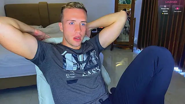 tommy cumfinger online show from 18, 4, 2026