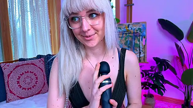 Snapshot of allyelliot chatting on 16, 3, 2026 allyelliot online show from 16, 3, 2026