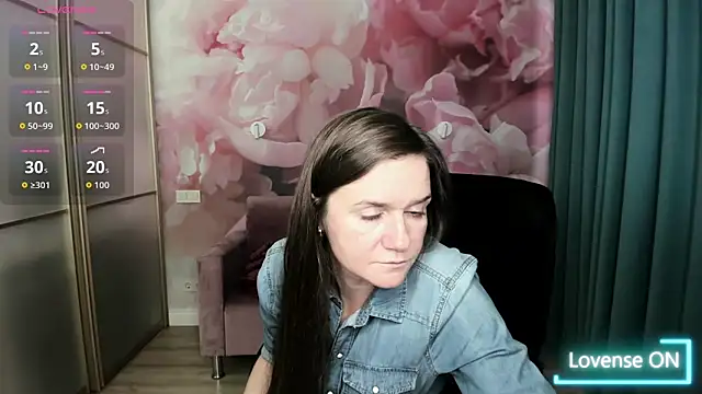 AriaGray online show from 30, 10, 2025