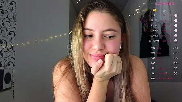 Snapshot of Yassyaaa chatting on 14, 12, 2024 Yassyaaa online show from 14, 12, 2024