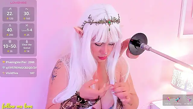 zyle boobs online show from 16, 11, 2025