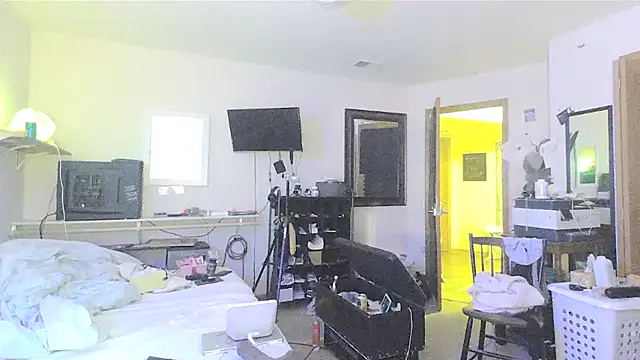 Snapshot of sissytrapdolly24 chatting on 14, 3, 2025 sissytrapdolly24 online show from 14, 3, 2025