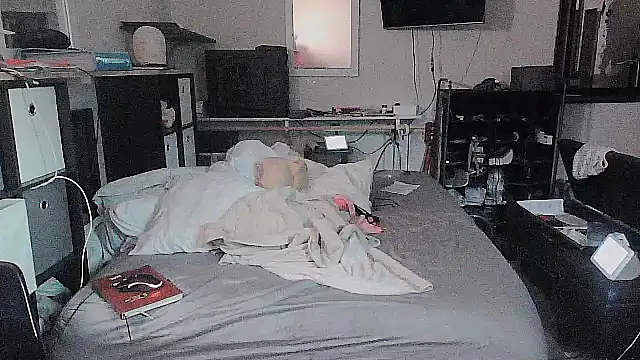 Snapshot of sissytrapdolly24 chatting on 13, 9, 2025 sissytrapdolly24 online show from 13, 9, 2025