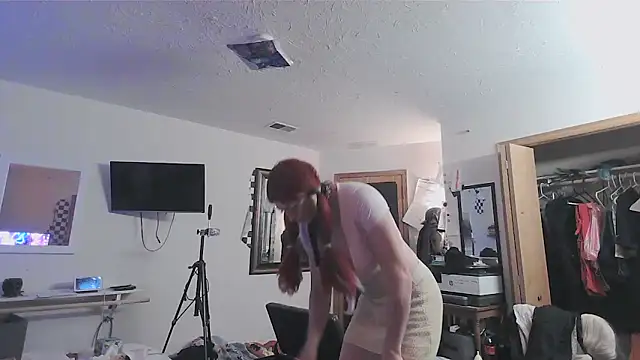 Snapshot of sissytrapdolly24 chatting on 26, 10, 2025 sissytrapdolly24 online show from 26, 10, 2025