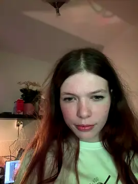 Snapshot of sophiamlf chatting on 13, 12, 2025 sophiamlf online show from 13, 12, 2025