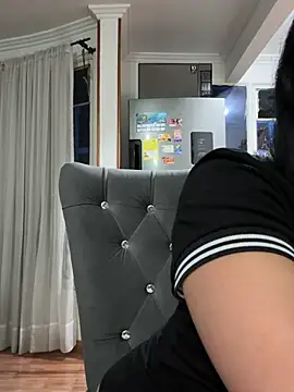 Sara luna  online show from 9, 1, 2025