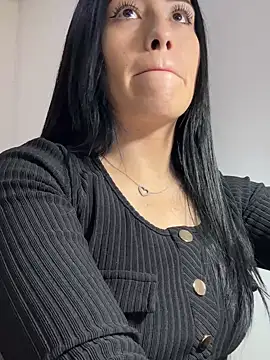 Snapshot of Sara_luna_ chatting on 27, 2, 2025 Sara luna online show from 27, 2, 2025