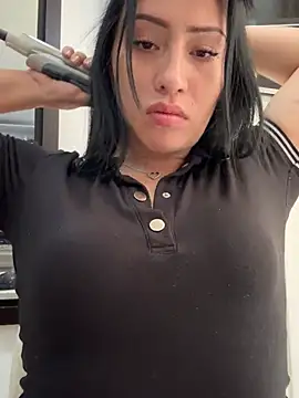 Snapshot of Sara_luna_ chatting on 13, 3, 2025 Sara luna online show from 13, 3, 2025