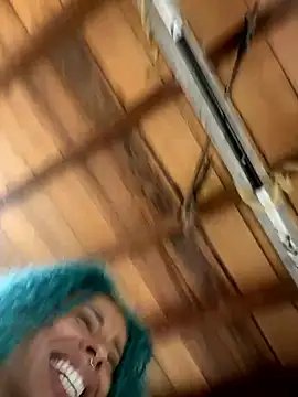 Snapshot of sammoura01 chatting on 17, 11, 2025 sammoura01 online show from 17, 11, 2025