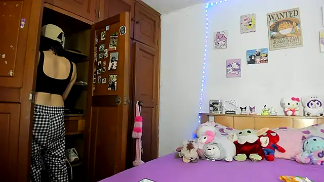 Snapshot of LunaDeCristall chatting on 9, 9, 2025 LunaDeCristall online show from 9, 9, 2025