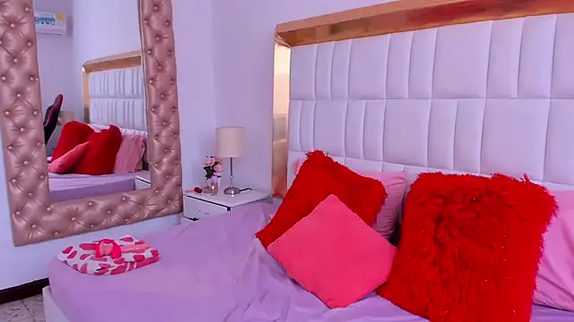 Snapshot of MadelineJackson chatting on 23, 4, 2026 MadelineJackson online show from 23, 4, 2026