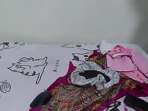 Snapshot of queen_sheeya chatting on 21, 11, 2025 queen sheeya online show from 21, 11, 2025