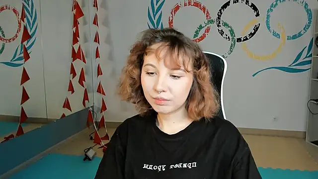 Snapshot of JasmineMilko chatting on 3, 11, 2025 JasmineMilko online show from 3, 11, 2025