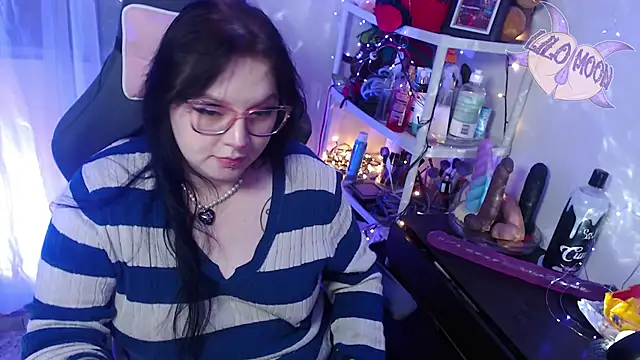 LiloMoon69 online show from 6, 2, 2025