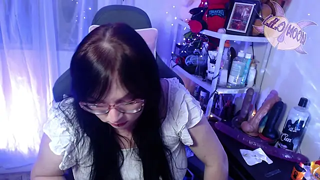 LiloMoon69 online show from 8, 2, 2025