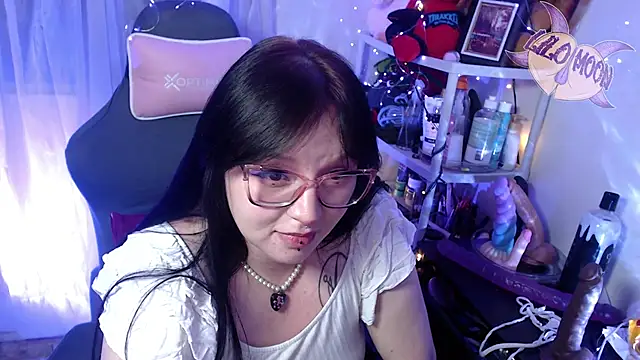 LiloMoon69 online show from 8, 2, 2025