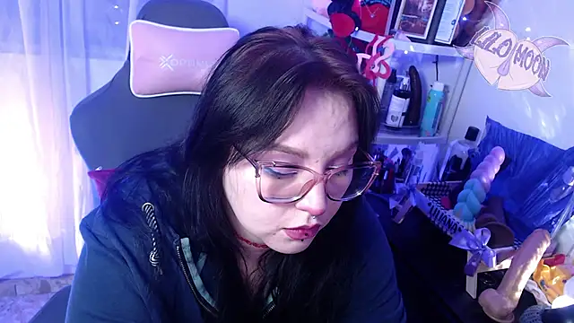 LiloMoon69 online show from 17, 2, 2025