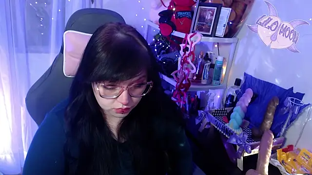 LiloMoon69 online show from 18, 2, 2025