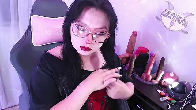 Snapshot of LiloMoon69 chatting on 3, 5, 2026 LiloMoon69 online show from 3, 5, 2026