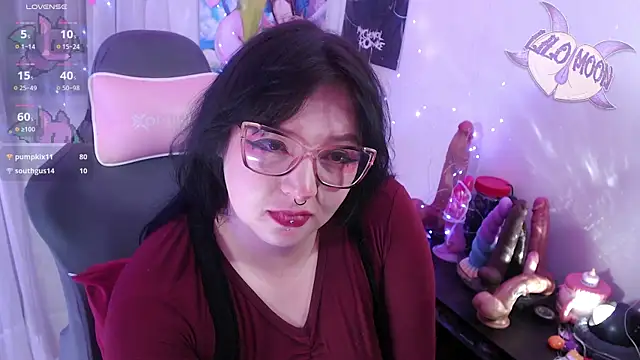 Snapshot of LiloMoon69 chatting on 25, 5, 2026 LiloMoon69 online show from 25, 5, 2026