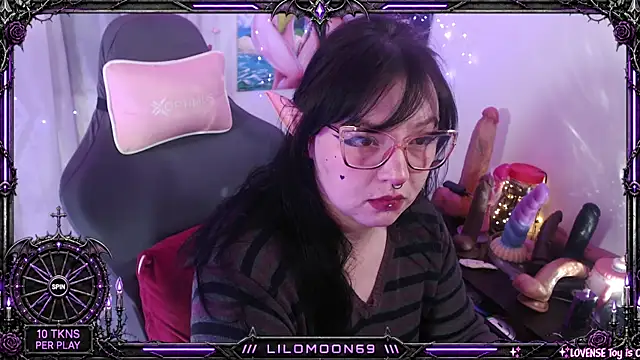 Snapshot of LiloMoon69 chatting on 11, 6, 2026 LiloMoon69 online show from 11, 6, 2026