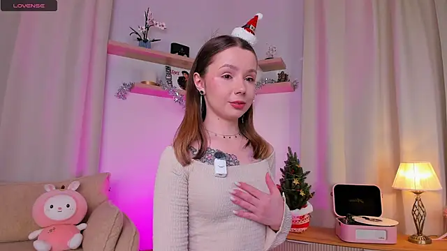 Snapshot of DominikaElis chatting on 17, 12, 2025 DominikaElis online show from 17, 12, 2025