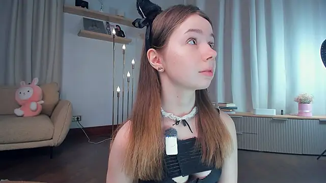 Snapshot of DominikaElis chatting on 21, 4, 2026 DominikaElis online show from 21, 4, 2026