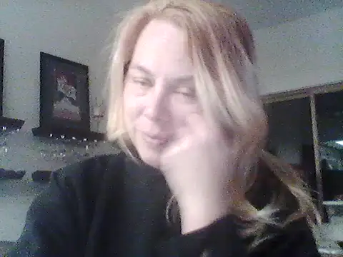 Snapshot of burrkitty chatting on 14, 10, 2025 burrkitty online show from 14, 10, 2025