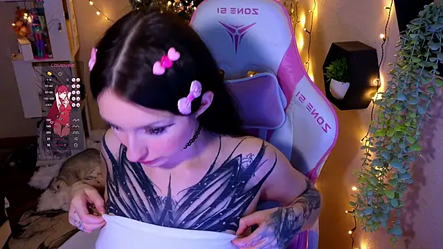 Snapshot of hikmurr chatting on 15, 1, 2025 hikmurr online show from 15, 1, 2025