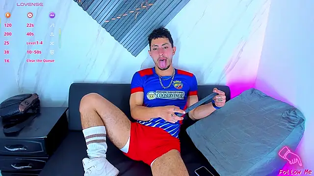 Piggy Eddy online show from 4, 12, 2025