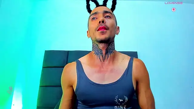 Snapshot of steven_hott8 chatting on 12, 4, 2026 steven hott8 online show from 12, 4, 2026